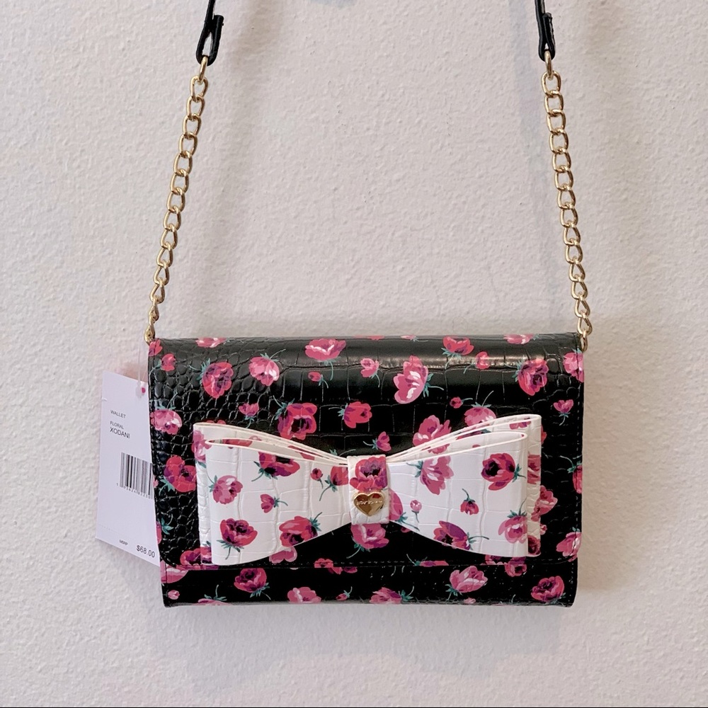 Betsey Johnson Floral Crossbody Wallet Handbag - Picture 3 of 13